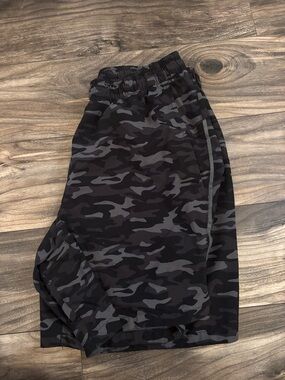 koi Black and Gray Camo Athletic Shorts